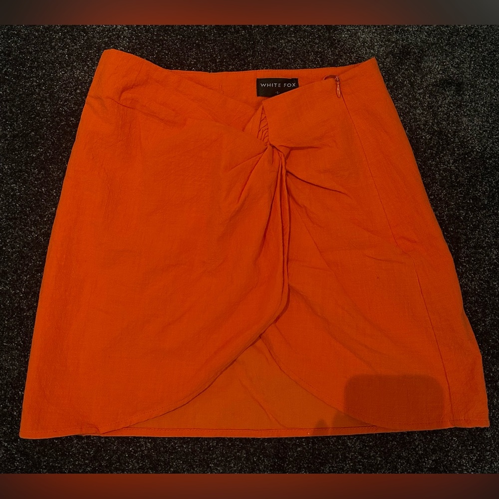 White Fox: Sunset Views Mini Skirt - SIZE: SMALL
